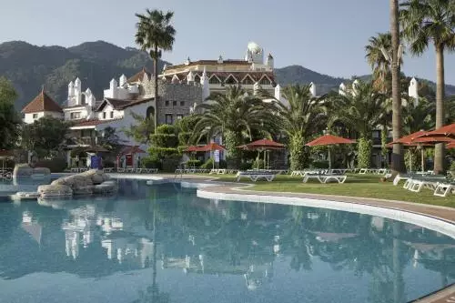 Marti Resort Deluxe Hotel